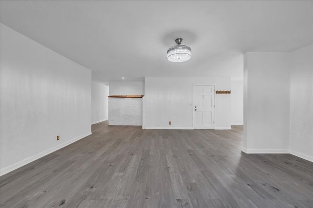 104 Foxland Dr, Smyrna, TN 37167