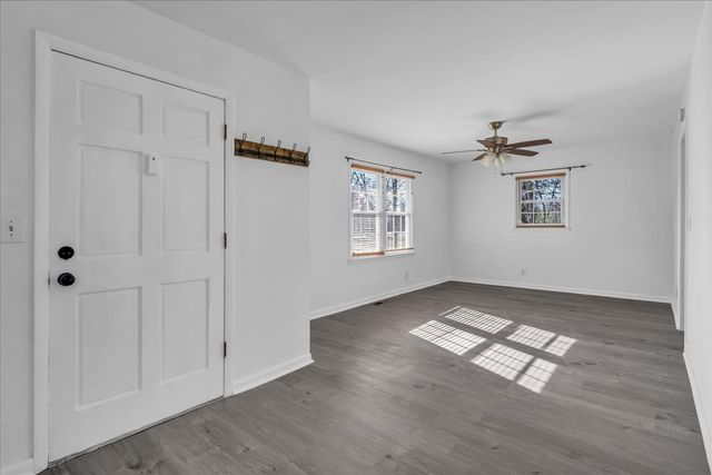 104 Foxland Dr, Smyrna, TN 37167