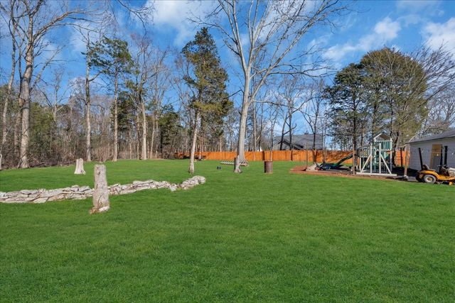 104 Foxland Dr, Smyrna, TN 37167