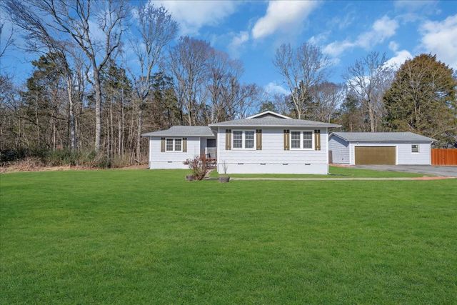 104 Foxland Dr, Smyrna, TN 37167