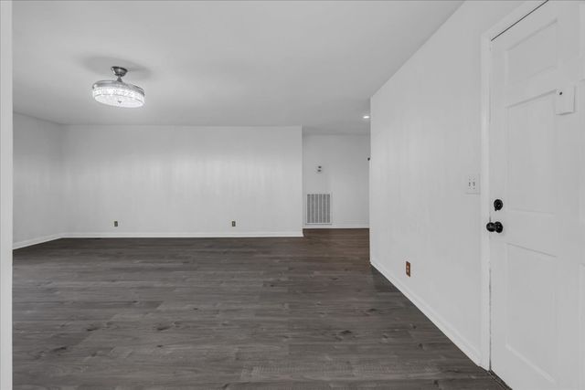 104 Foxland Dr, Smyrna, TN 37167