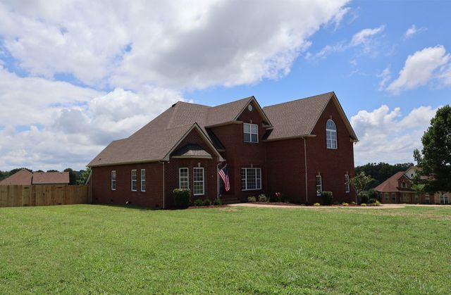 203 James Matthew Ln, Mount Juliet, TN 37122