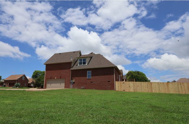 203 James Matthew Ln, Mount Juliet, TN 37122