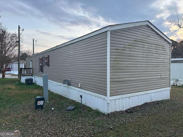 145 Town Lane, Fayetteville, GA 30214