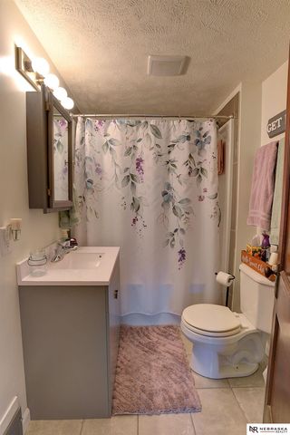 1238 E Military Avenue, Fremont, NE 68025