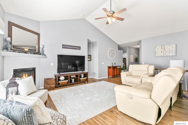 5109 N 154 Street, Omaha, NE 68116