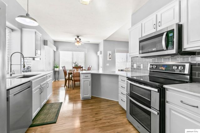 5109 N 154 Street, Omaha, NE 68116