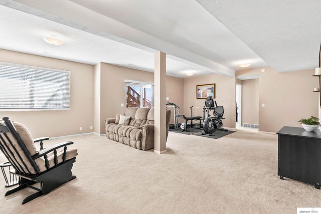 5109 N 154 Street, Omaha, NE 68116