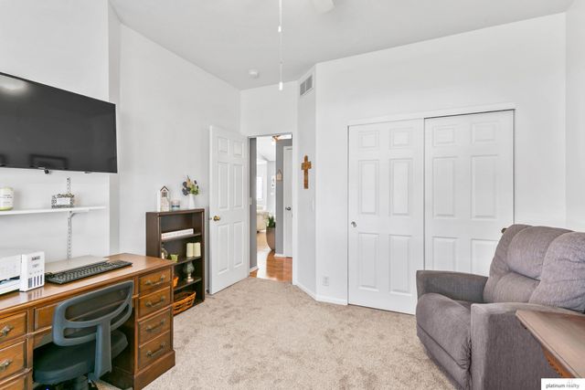 5109 N 154 Street, Omaha, NE 68116