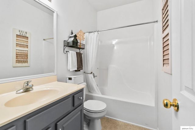 5109 N 154 Street, Omaha, NE 68116