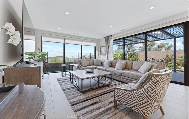 135 Oceano, Irvine, CA 92620