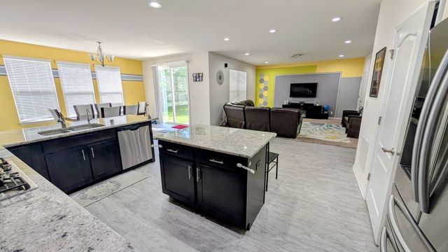 114 Gala Drive, Mundelein, IL 60060