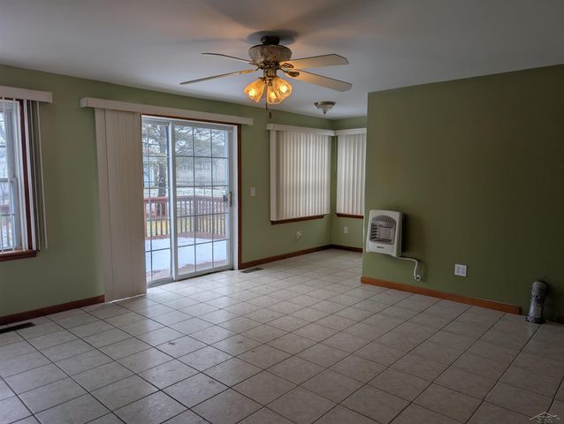 548 S 26th Street, Buena Vista Twp, MI 48601