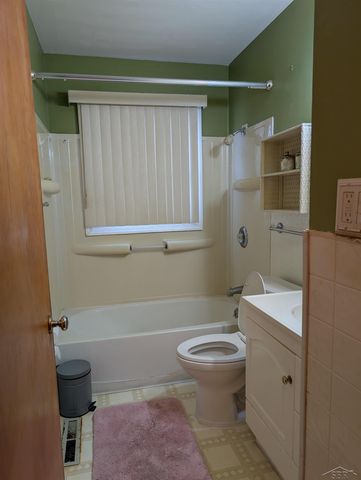 548 S 26th Street, Buena Vista Twp, MI 48601