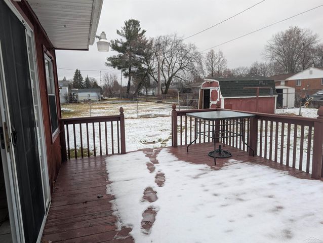 548 S 26th Street, Buena Vista Twp, MI 48601