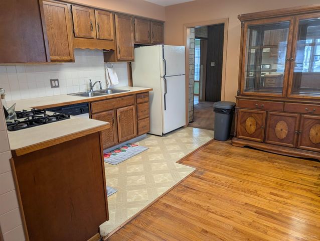 548 S 26th Street, Buena Vista Twp, MI 48601