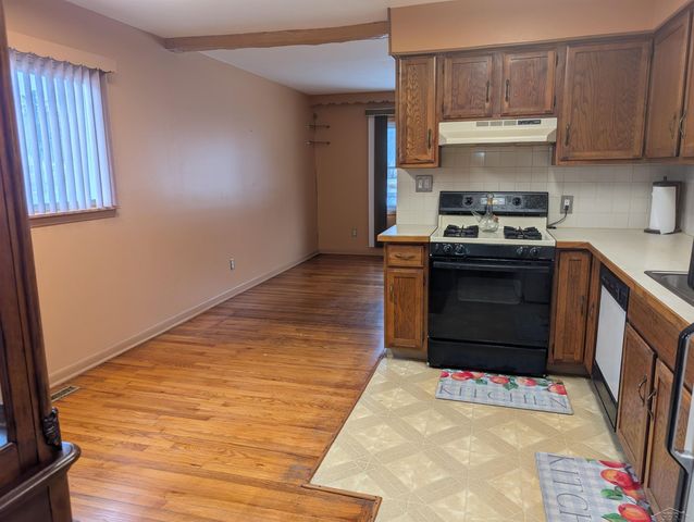 548 S 26th Street, Buena Vista Twp, MI 48601