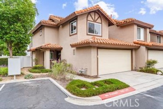 19 Vista Barranca, Rancho Santa Margarita, CA 92688