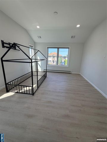 66 Edward Court, Clifton, NJ 07011