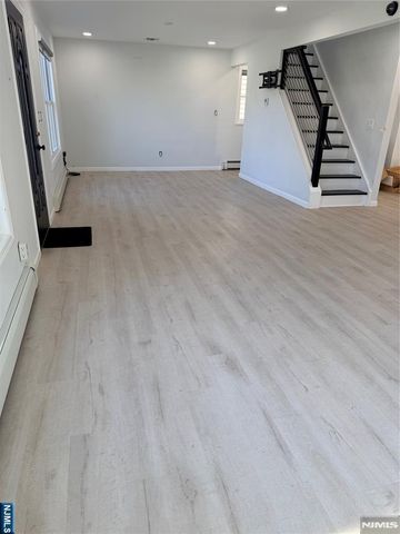 66 Edward Court, Clifton, NJ 07011