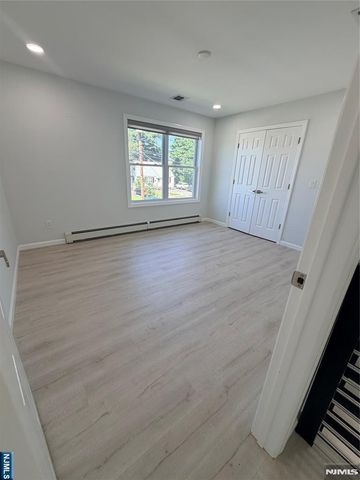66 Edward Court, Clifton, NJ 07011