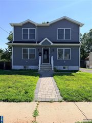 66 Edward Court, Clifton, NJ 07011