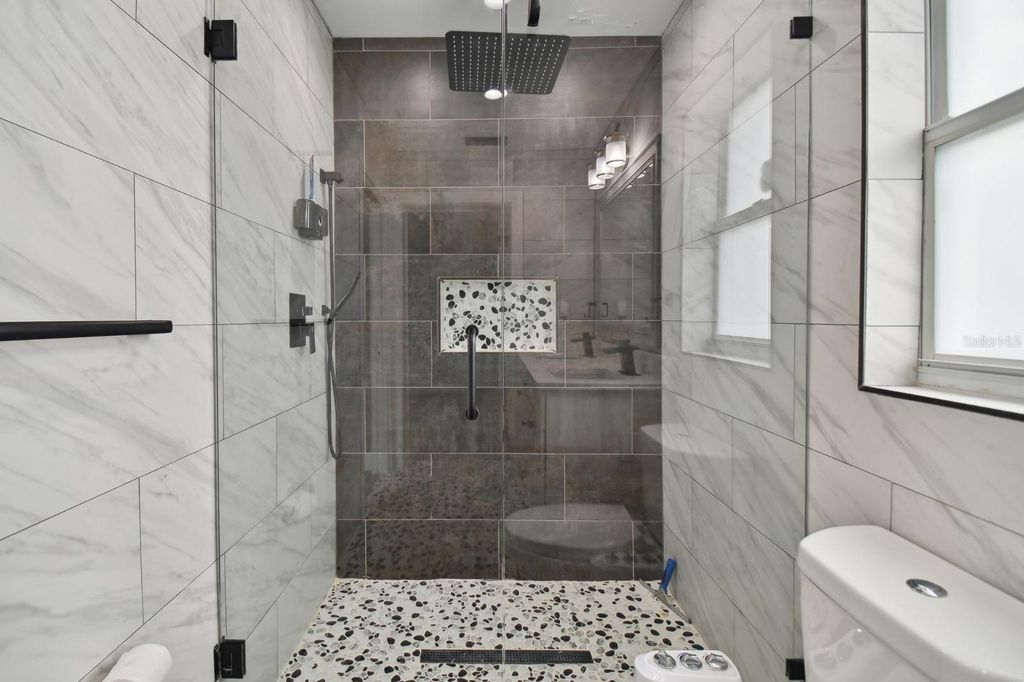 Image 23 of property listing at 6745 RALSTON BEACH CIRCLE, Tampa, FL 33614