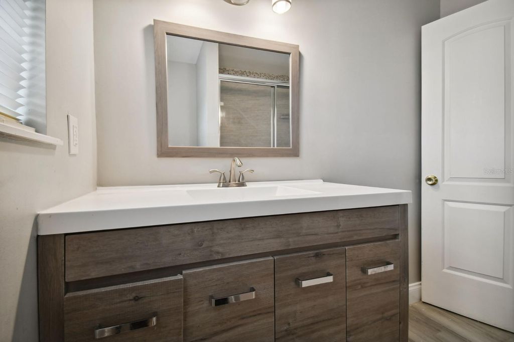 Image 27 of property listing at 6745 RALSTON BEACH CIRCLE, Tampa, FL 33614