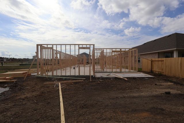 424 East Rose Marie Lane, Montgomery, TX 77356