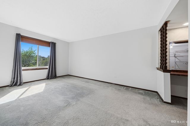 13628 Royal Court 810, Crestwood, IL 60418
