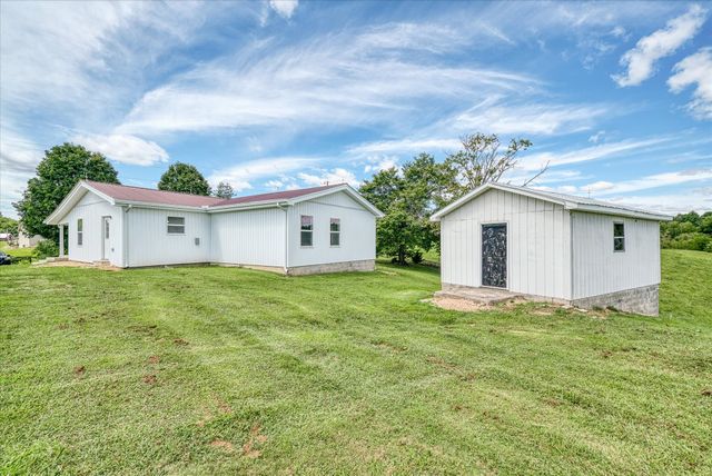 806 Robinson Ridge Rd, Baxter, TN 38544
