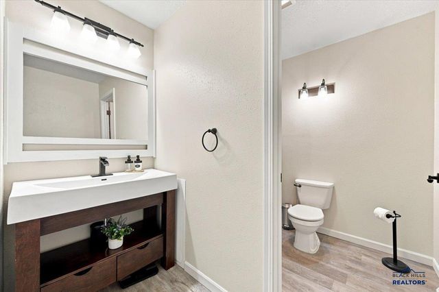 6 Merry Lane, Spearfish, SD 57783