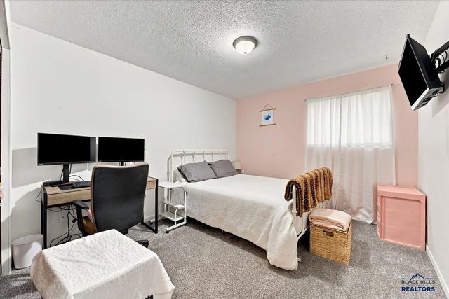 6 Merry Lane, Spearfish, SD 57783