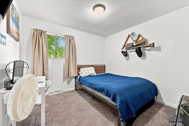 6 Merry Lane, Spearfish, SD 57783