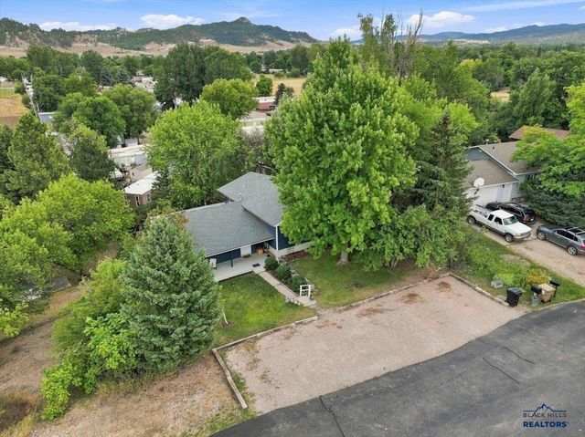 6 Merry Lane, Spearfish, SD 57783