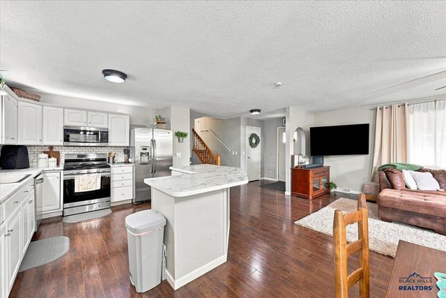 6 Merry Lane, Spearfish, SD 57783