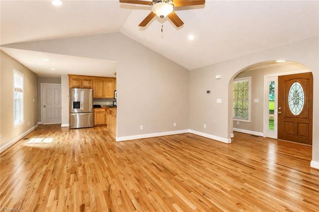 115 Seven Springs Loop, Statesville, NC 28625