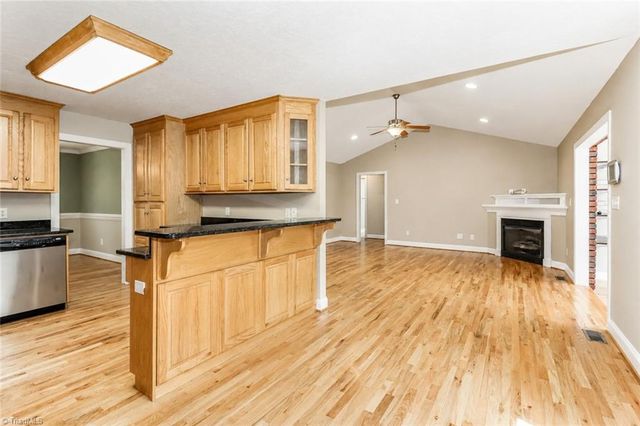 115 Seven Springs Loop, Statesville, NC 28625