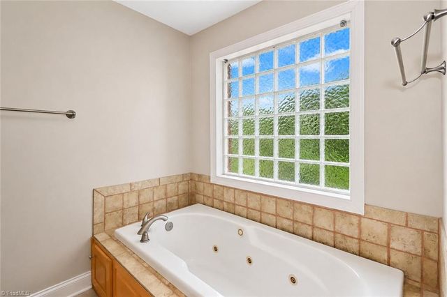 115 Seven Springs Loop, Statesville, NC 28625