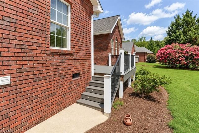 115 Seven Springs Loop, Statesville, NC 28625