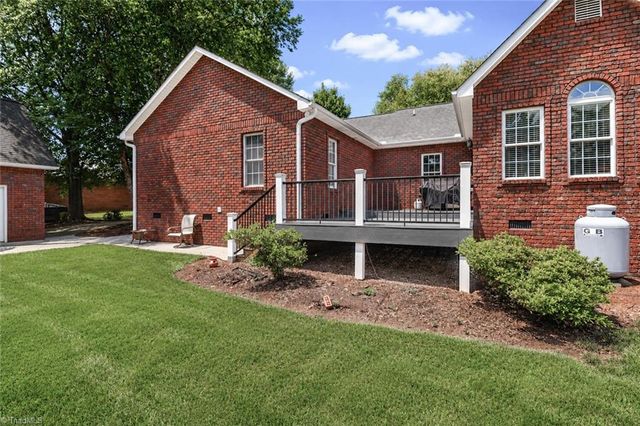 115 Seven Springs Loop, Statesville, NC 28625
