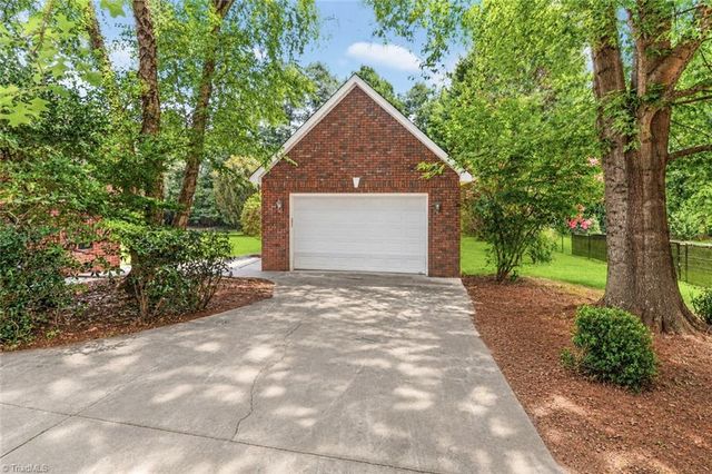 115 Seven Springs Loop, Statesville, NC 28625