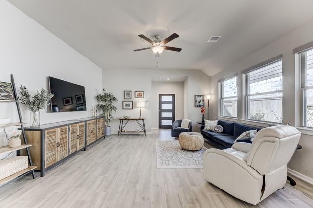 111 Sugar Peak Court, Montgomery, TX 77316