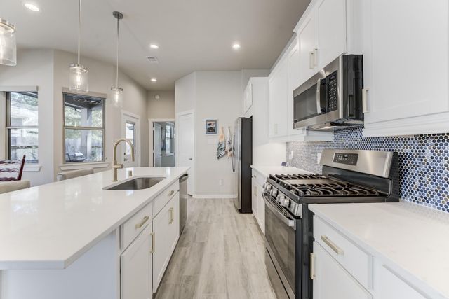 111 Sugar Peak Court, Montgomery, TX 77316