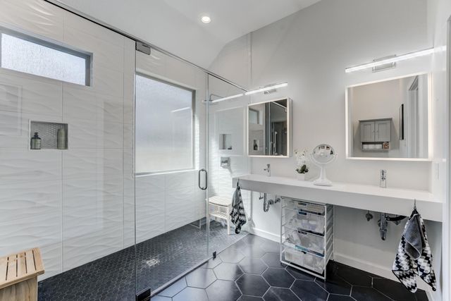 111 Sugar Peak Court, Montgomery, TX 77316