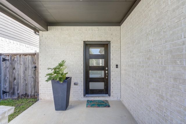 111 Sugar Peak Court, Montgomery, TX 77316