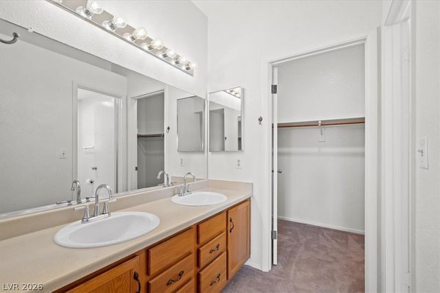 7904 Smokey Ridge Court, Las Vegas, NV 89131