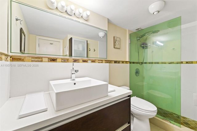 2655 Collins Ave 2301, Miami Beach, FL 33140