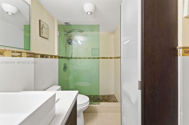 2655 Collins Ave 2301, Miami Beach, FL 33140