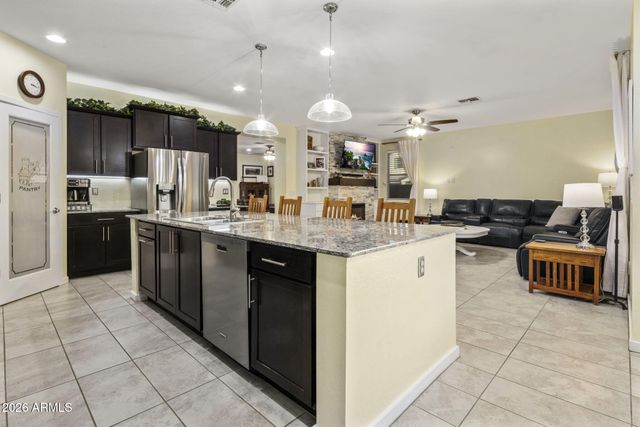 1013 W BLUE RIDGE Drive, San Tan Valley, AZ 85140